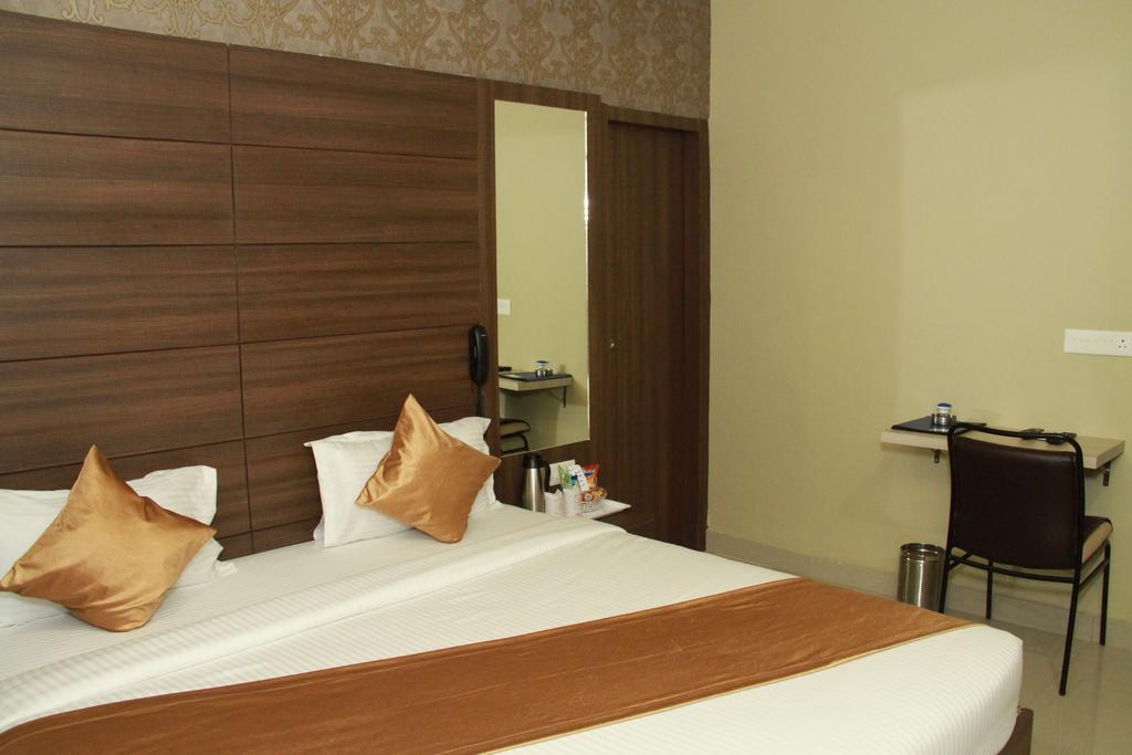 New Raj Residency Ξενοδοχείο Ράντσι Δωμάτιο φωτογραφία